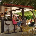 Oscar Seaside & By Club Aquarium Hotel