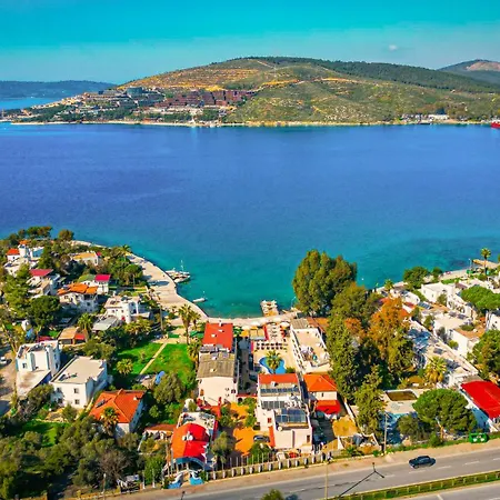 Oscar Seaside & Hotel 4*