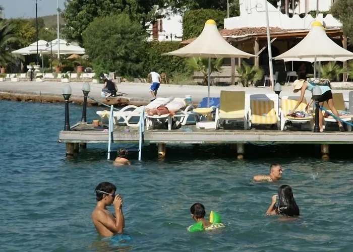 Hotel Oscar Seaside & By Club Aquarium Guvercinlik (Bodrum)