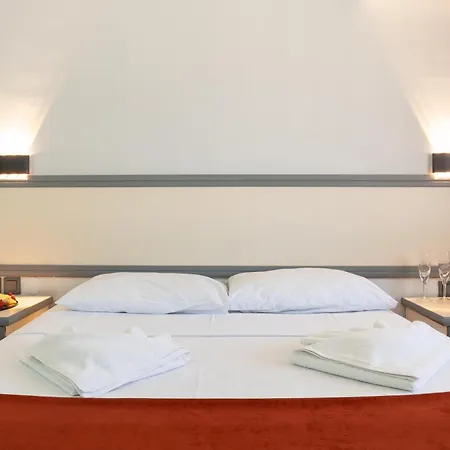 Club Aquarium & Hotel 3*