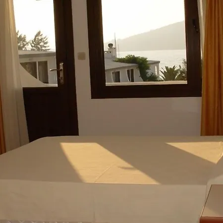 فندق Oscar Seaside & 4*