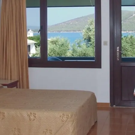 فندق Oscar Seaside &