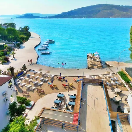 Oscar Seaside & By Club Aquarium Otel 4*