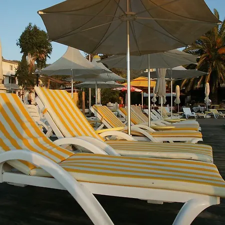 فندق Oscar Seaside & 4*