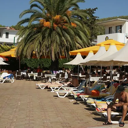 Oscar Seaside & فندق غوفرجينليك